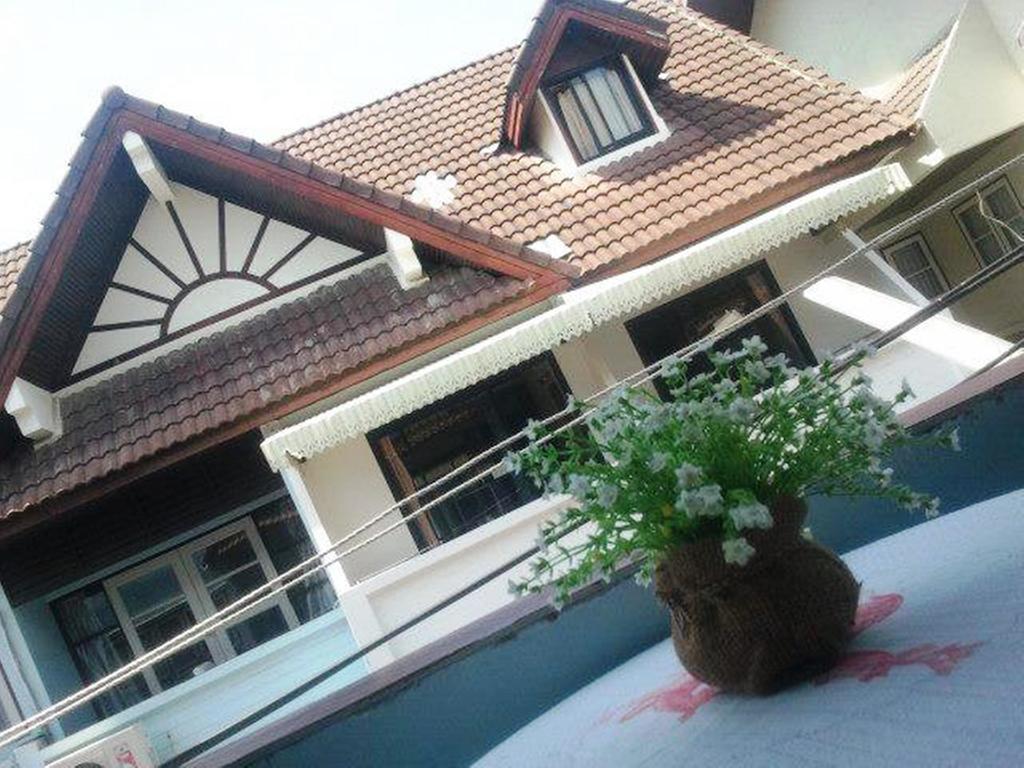 Nilawan Guesthouse Hua Hin Exterior photo