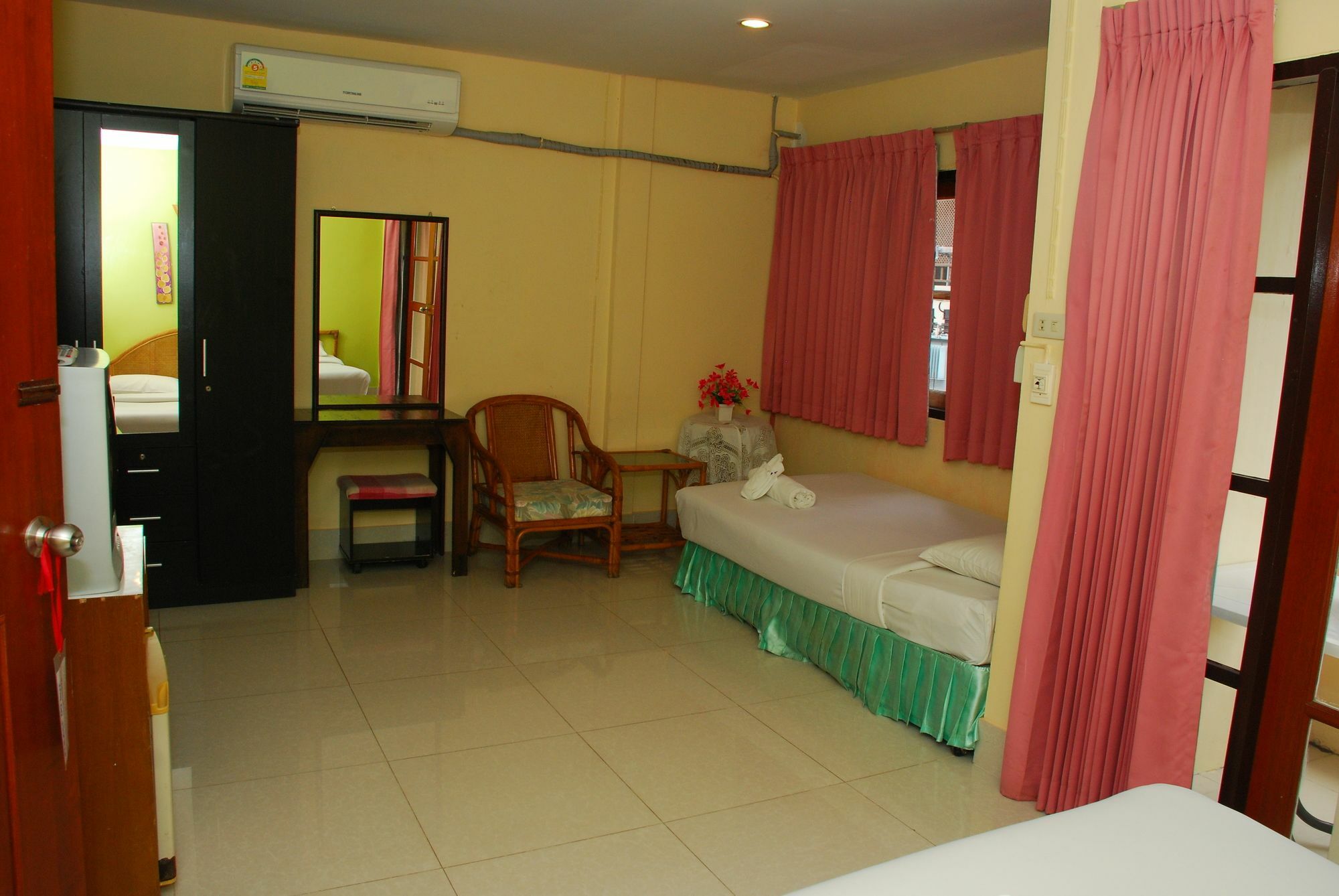 Nilawan Guesthouse Hua Hin Exterior photo